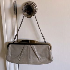HOBO Clutch